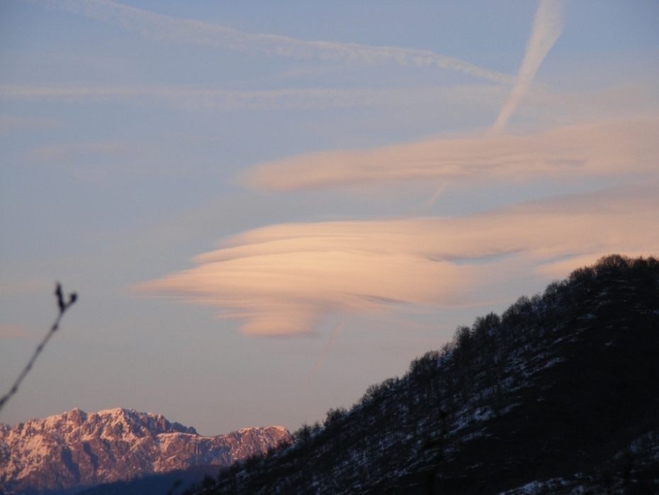 Altocumuli lenticolari?